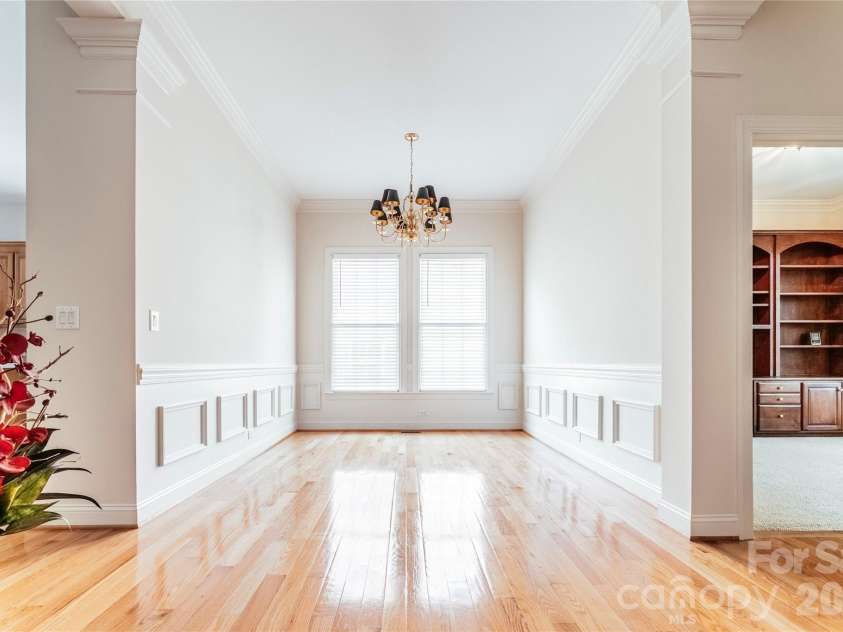 9425 Briarwick Lane, Charlotte, NC 28277.  MLS# CAR4391950, YatesRealty ID 31410. 