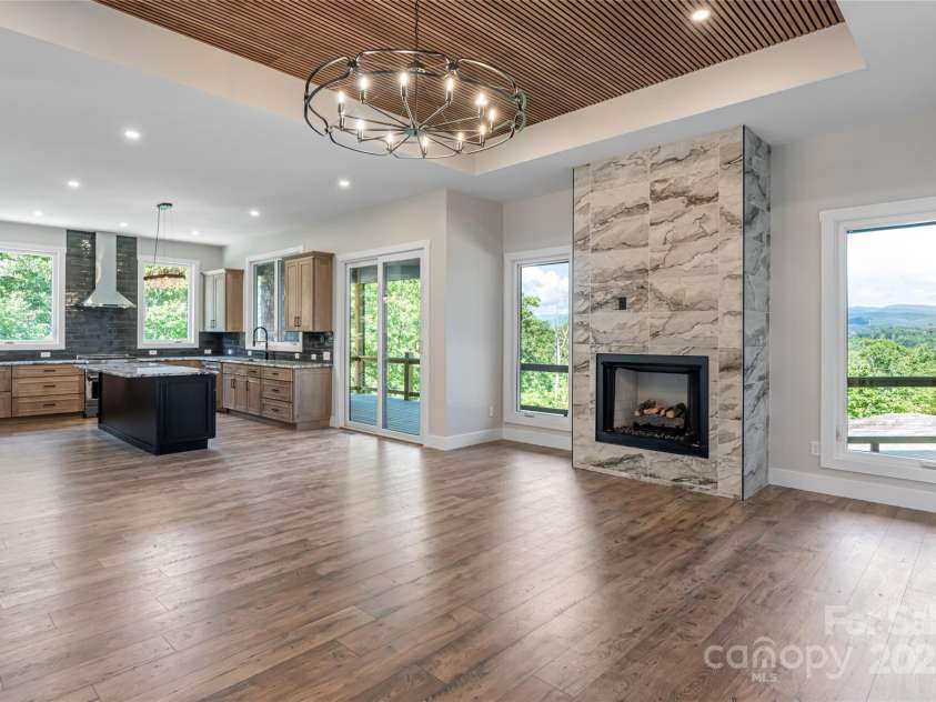 129 Parkway View Drive, Hendersonville, NC 28739.  MLS# CAR4258845, YatesRealty ID 31411. One level living with postcard views