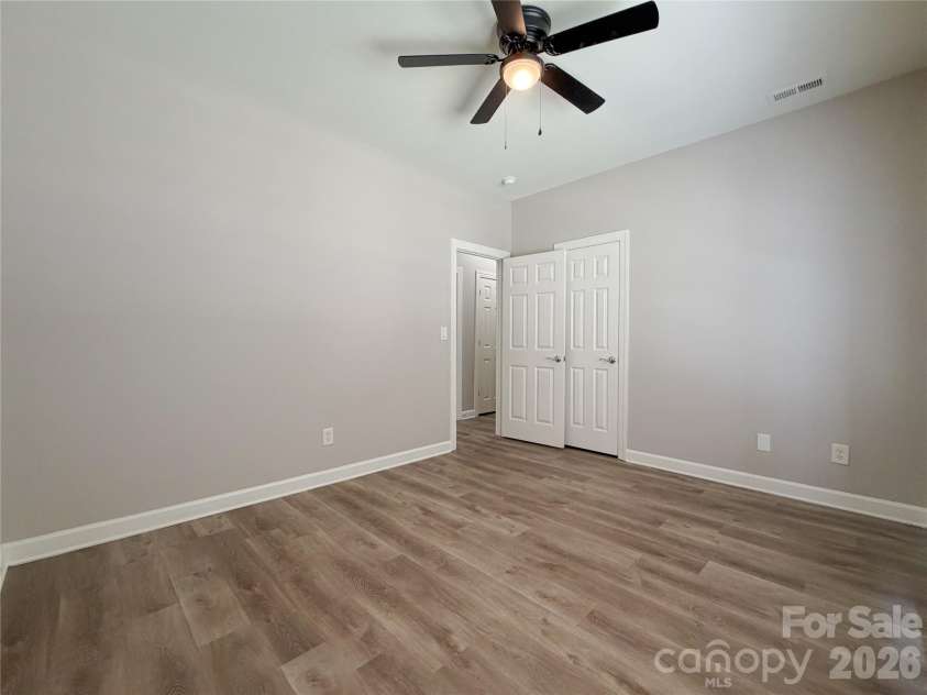 1332 Bershire Lane, Charlotte, NC 28262.  MLS# CAR4391401, YatesRealty ID 31411. 