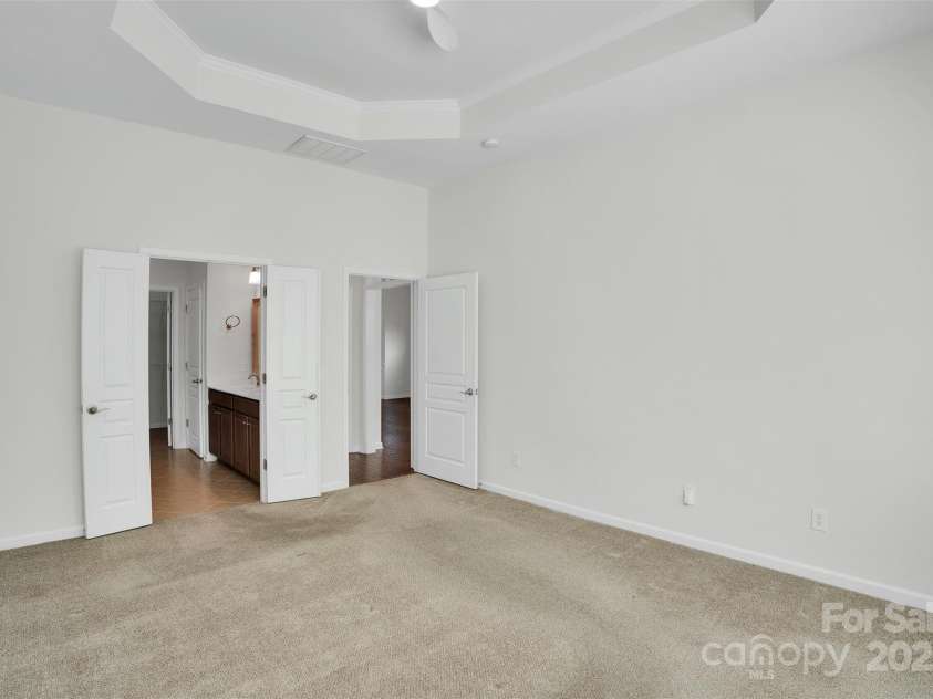 1143 Crown Vista Drive, Fort Mill, SC 29707.  MLS# CAR4285889, YatesRealty ID 31412. Primary Bedroom