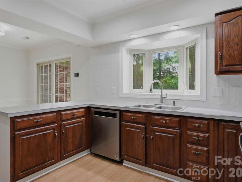 2341 Hamilton Mill Road, Charlotte, NC 28270.  MLS# CAR4391403, YatesRealty ID 31412. Kitchen open to breakfast area