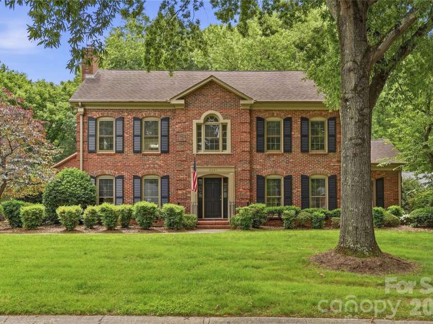 2341 Hamilton Mill Road, Charlotte, NC 28270.  MLS# CAR4391403, YatesRealty ID 31412. Welcome to 2341 Hamilton Mill in Hampton Leas