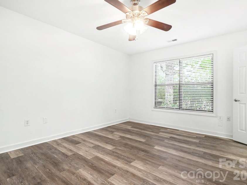 123 Cedar Hollow Street, Fort Mill, SC 29715.  MLS# CAR4391955, YatesRealty ID 31413. 