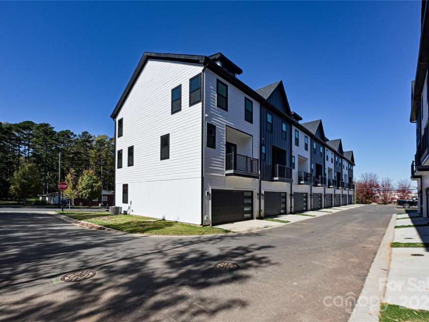 8735 Nolley Court, Charlotte, NC 28270.  MLS# CAR4312725, YatesRealty ID 31413. 