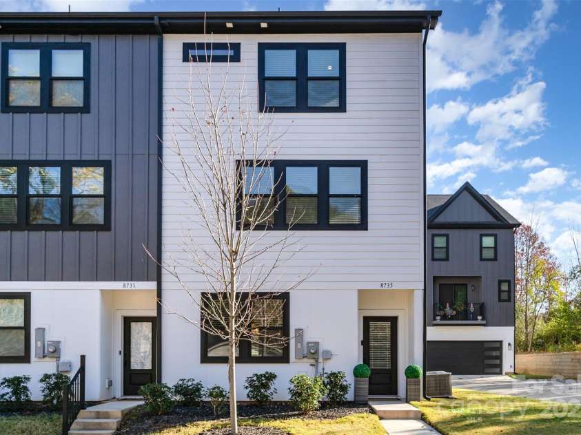 8735 Nolley Court, Charlotte, NC 28270.  MLS# CAR4334187, YatesRealty ID 31413. 