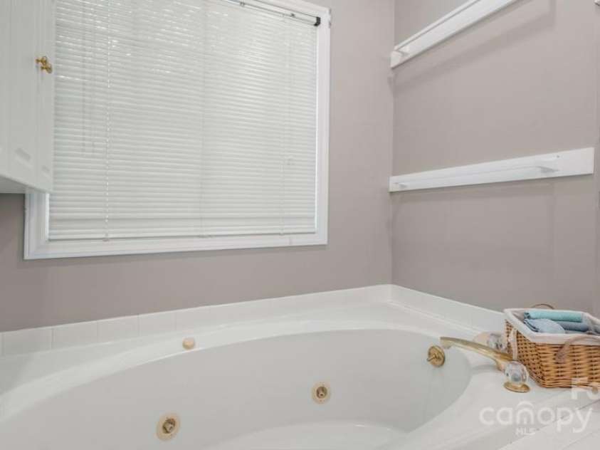 7191 Johns Point Court, Liberty, NC 27298.  MLS# CAR4282839, YatesRealty ID 31416. 