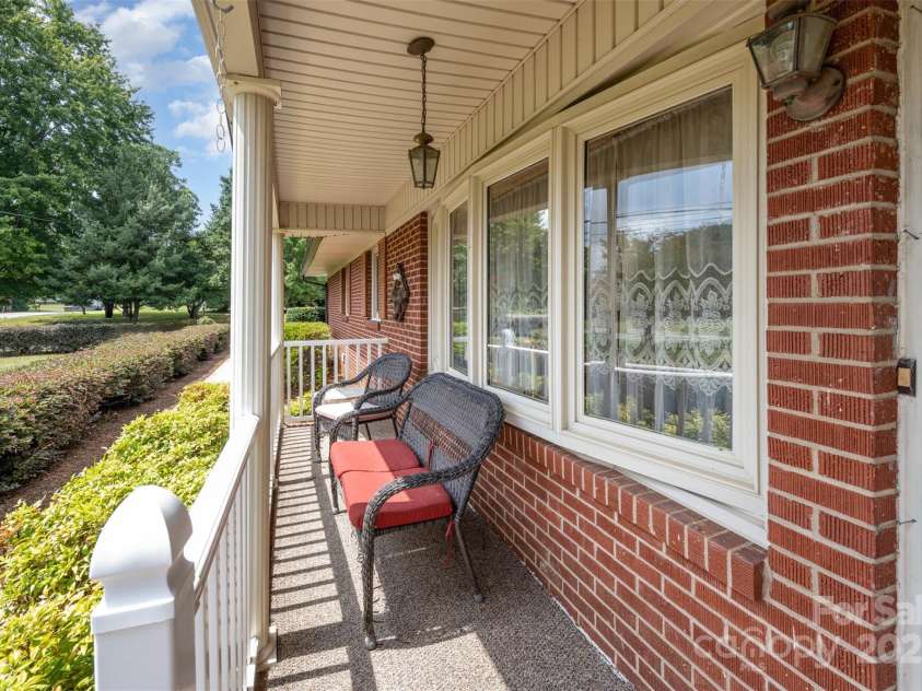 2236 Old Hickory Grove Road, Mount Holly, NC 28120.  MLS# CAR4286254, YatesRealty ID 31417. 