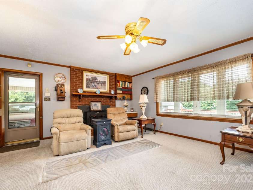 2236 Old Hickory Grove Road, Mount Holly, NC 28120.  MLS# CAR4286254, YatesRealty ID 31417. 
