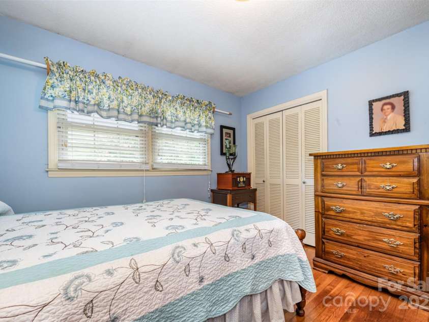 2236 Old Hickory Grove Road, Mount Holly, NC 28120.  MLS# CAR4286254, YatesRealty ID 31417. 