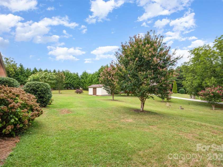 2236 Old Hickory Grove Road, Mount Holly, NC 28120.  MLS# CAR4286254, YatesRealty ID 31417. 