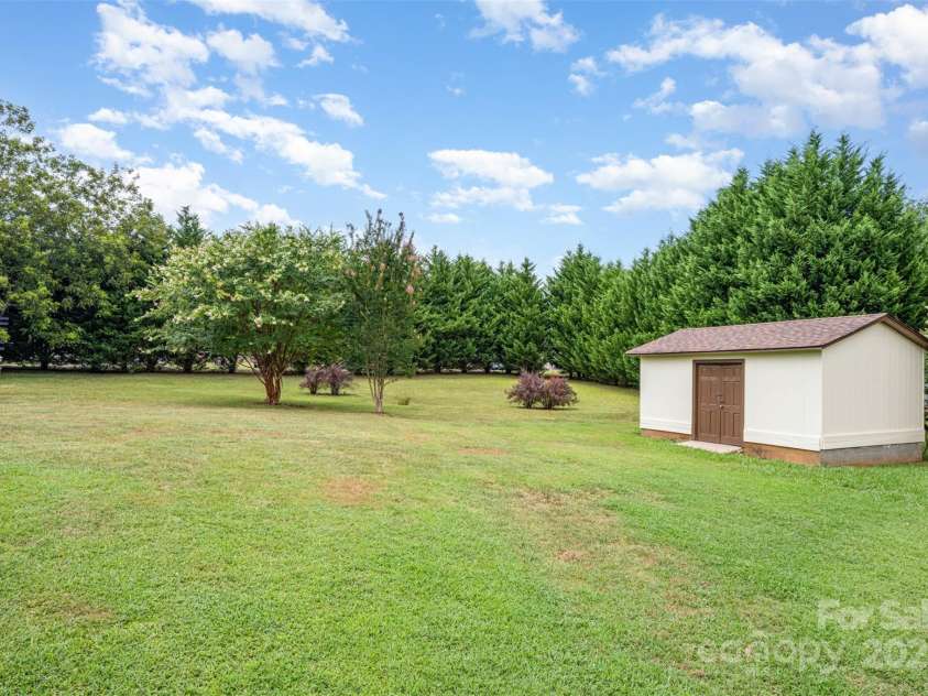 2236 Old Hickory Grove Road, Mount Holly, NC 28120.  MLS# CAR4286254, YatesRealty ID 31417. 