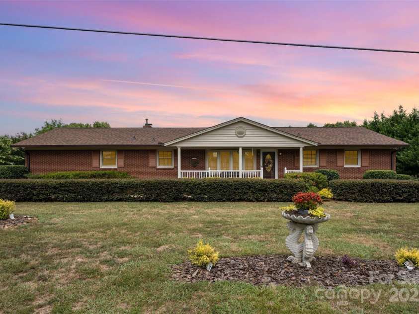 2236 Old Hickory Grove Road, Mount Holly, NC 28120.  MLS# CAR4286254, YatesRealty ID 31417. 