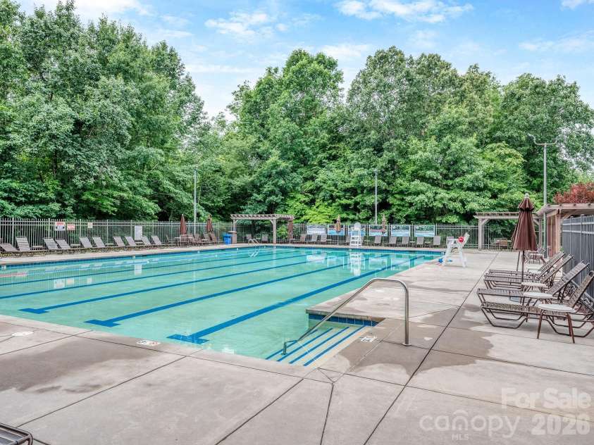 4312 Oxford Mill Road, Waxhaw, NC 28173.  MLS# CAR4390150, YatesRealty ID 31418. Community pool