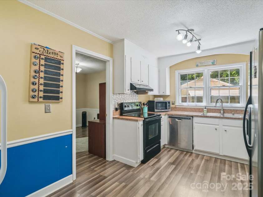 8128 Blairtree Court, Charlotte, NC 28227.  MLS# CAR4287043, YatesRealty ID 31418. 