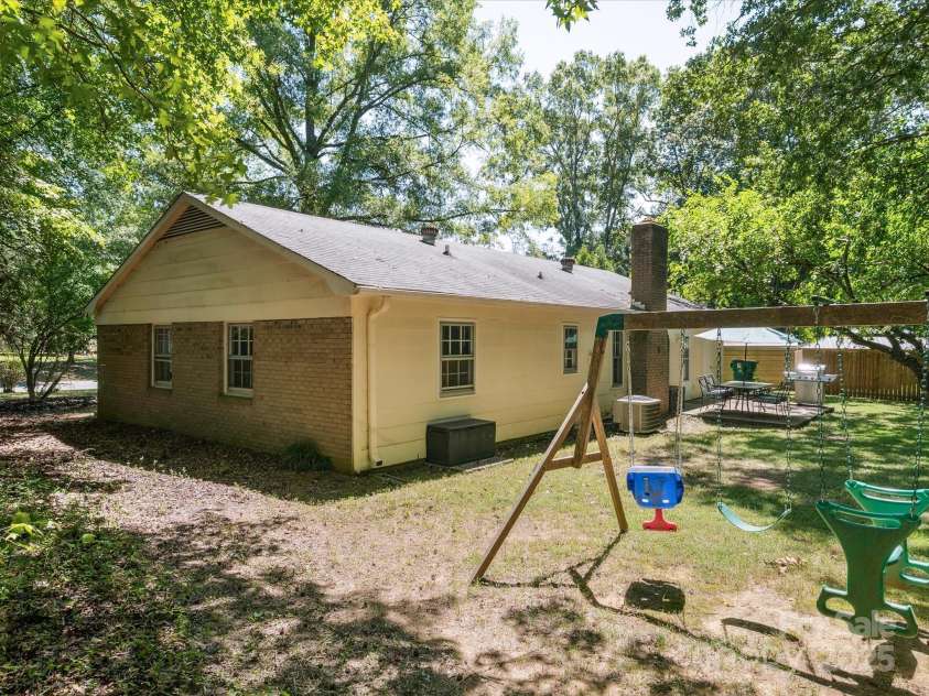 8128 Blairtree Court, Charlotte, NC 28227.  MLS# CAR4287043, YatesRealty ID 31418. 