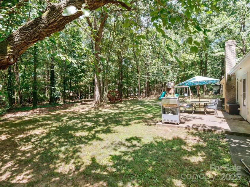 8128 Blairtree Court, Charlotte, NC 28227.  MLS# CAR4287043, YatesRealty ID 31418. 