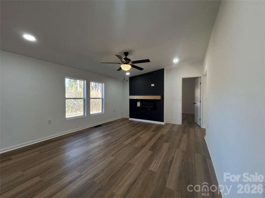 6205 Richburg Road, Great Falls, SC 29055.  MLS# CAR4337918, YatesRealty ID 3142. 