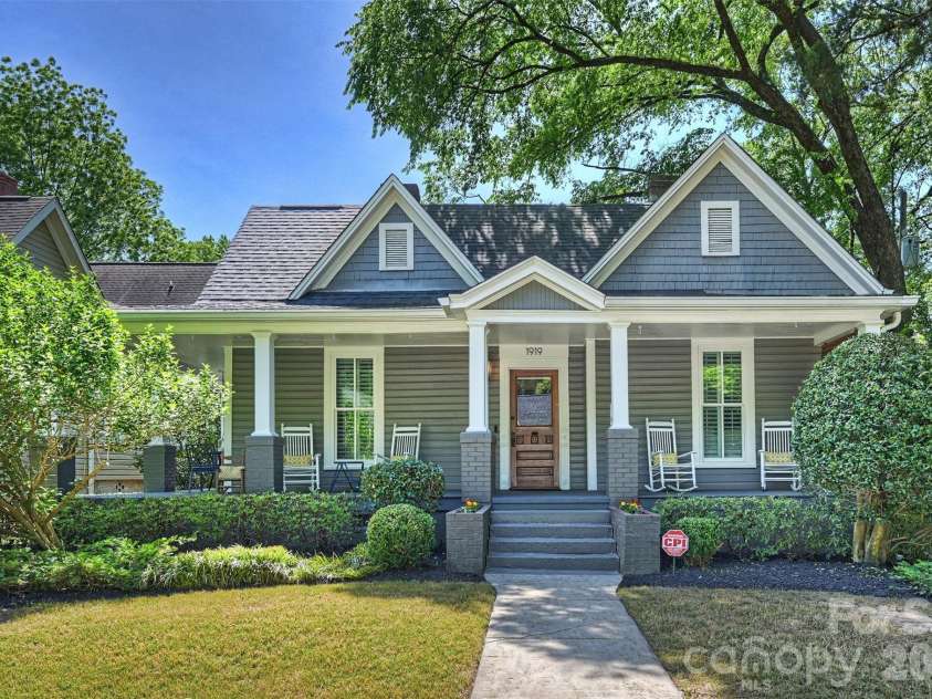 1919 Springdale Avenue, Charlotte, NC 28203.  MLS# CAR4378756, YatesRealty ID 31420. 