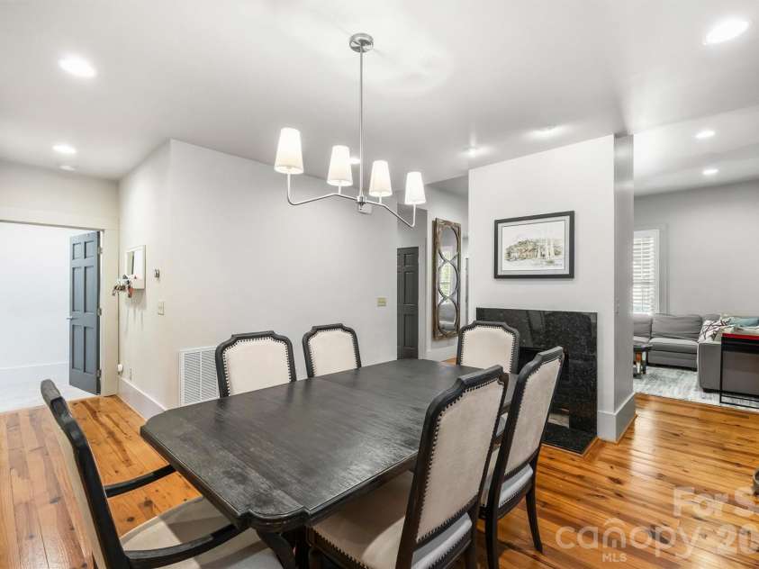 1919 Springdale Avenue, Charlotte, NC 28203.  MLS# CAR4378756, YatesRealty ID 31420. 