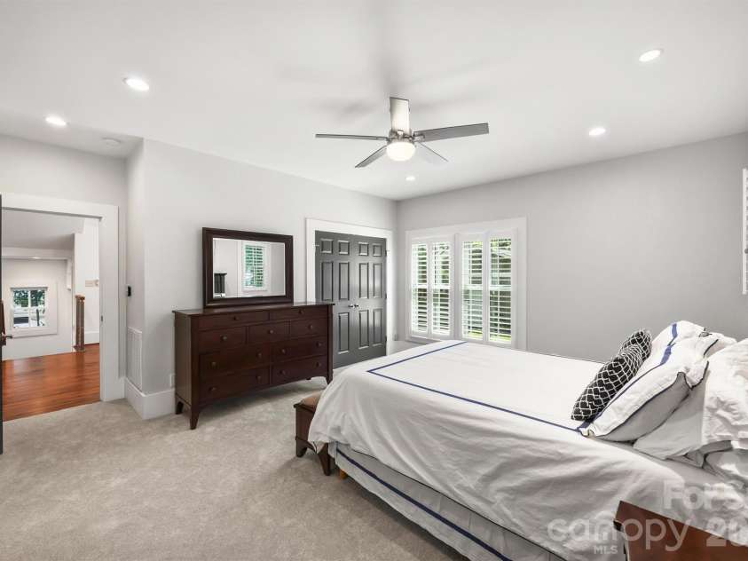 1919 Springdale Avenue, Charlotte, NC 28203.  MLS# CAR4378756, YatesRealty ID 31420. 