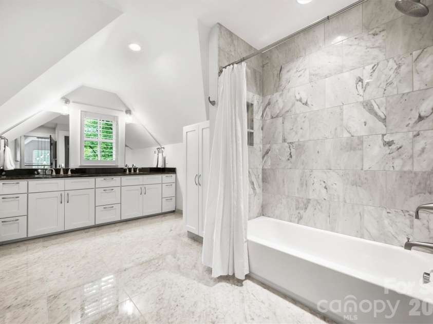 1919 Springdale Avenue, Charlotte, NC 28203.  MLS# CAR4378756, YatesRealty ID 31420. 