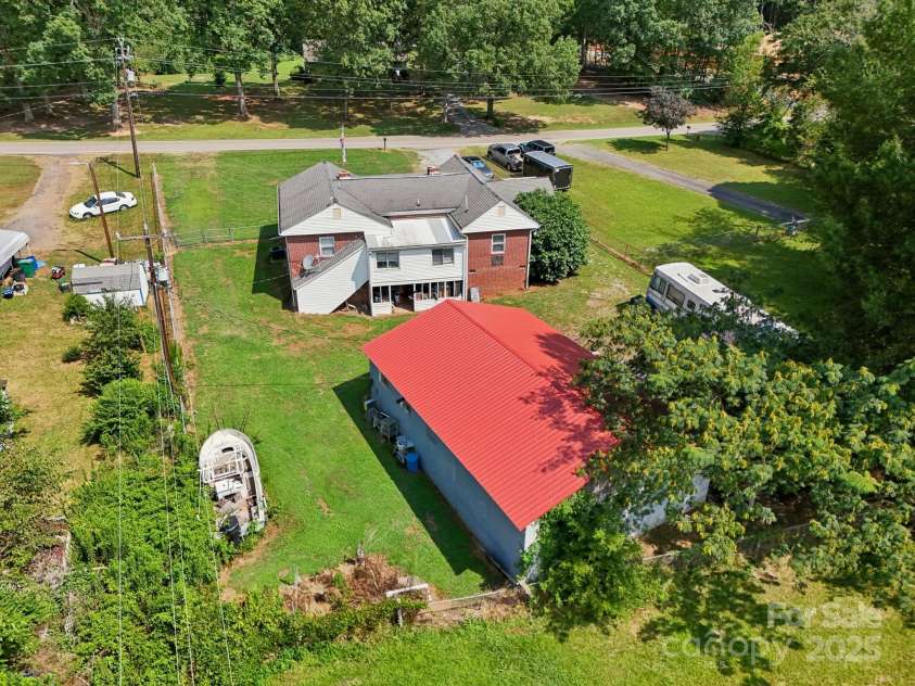 3325 Fairview Drive, Gastonia, NC 28052.  MLS# CAR4286770, YatesRealty ID 31421. 0.38 Acres
