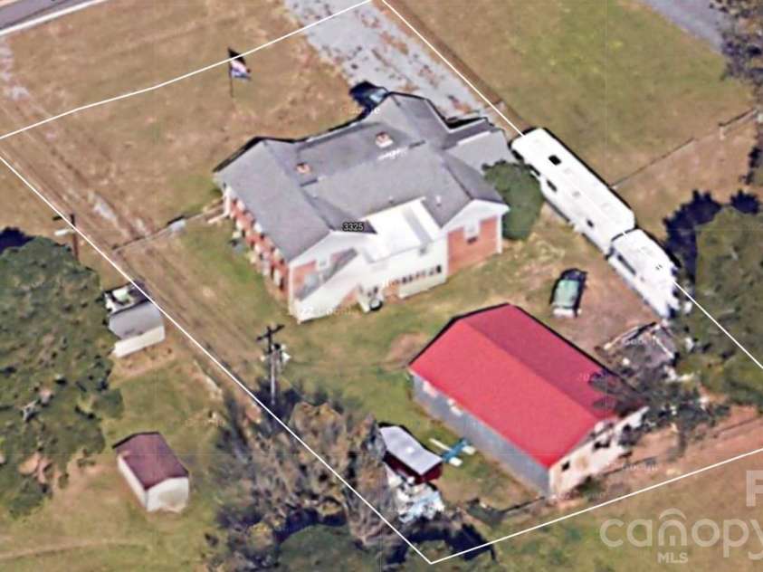 3325 Fairview Drive, Gastonia, NC 28052.  MLS# CAR4286770, YatesRealty ID 31421. 