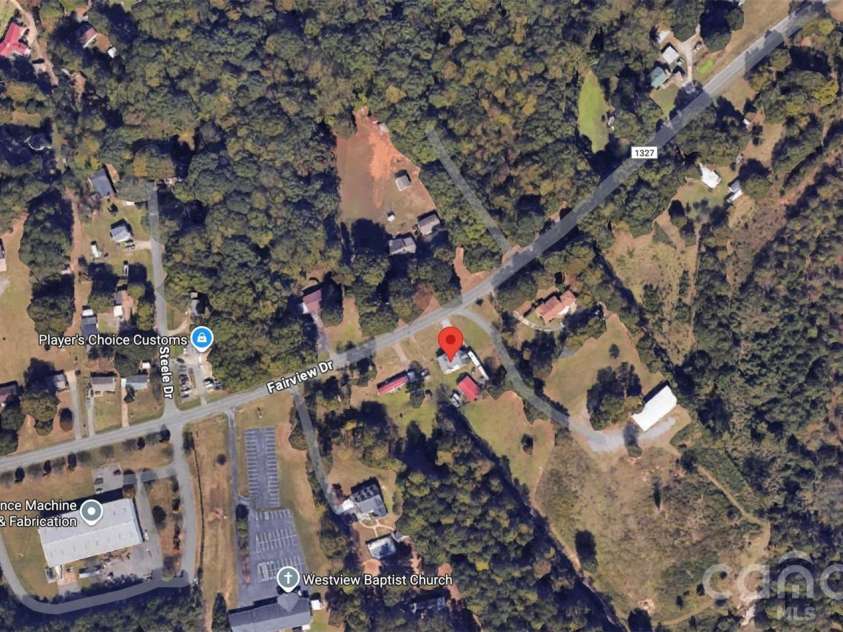 3325 Fairview Drive, Gastonia, NC 28052.  MLS# CAR4286770, YatesRealty ID 31421. 