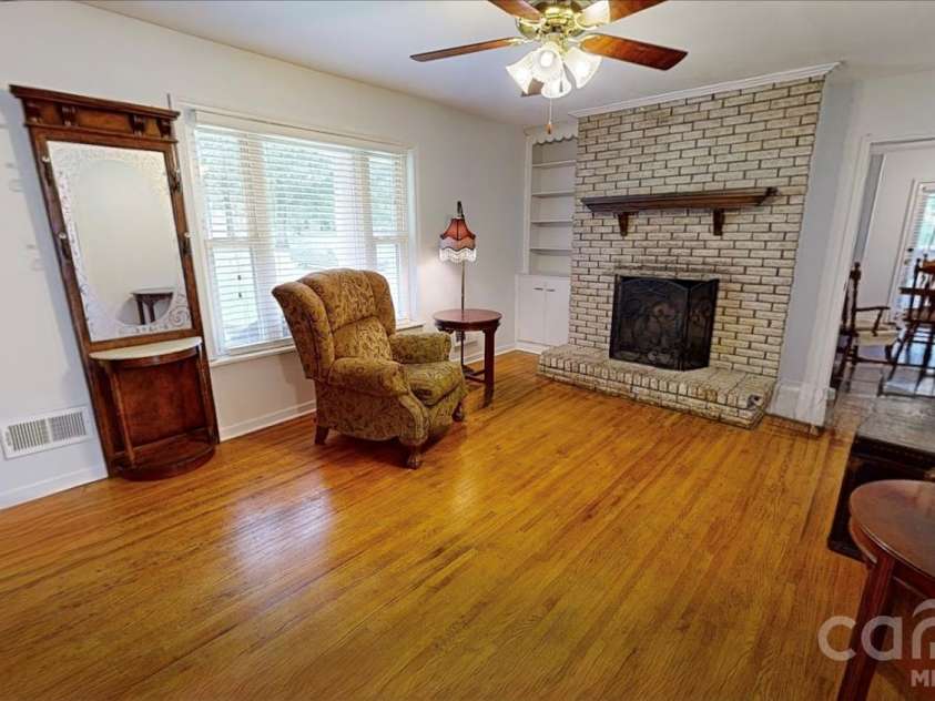 3325 Fairview Drive, Gastonia, NC 28052.  MLS# CAR4286770, YatesRealty ID 31421. Front door / living room