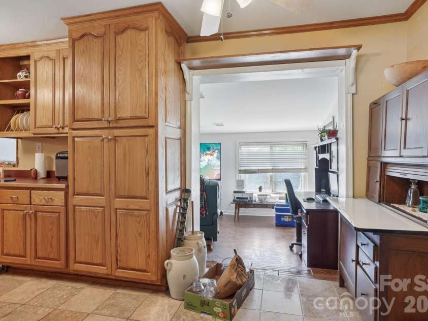 3325 Fairview Drive, Gastonia, NC 28052.  MLS# CAR4286770, YatesRealty ID 31421. Kitchen