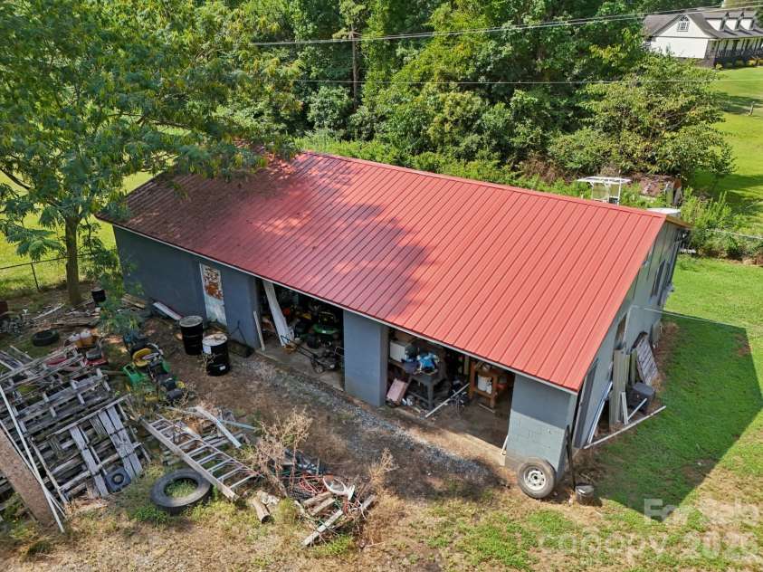 3325 Fairview Drive, Gastonia, NC 28052.  MLS# CAR4286770, YatesRealty ID 31421. Workshop (46'x34') 110/220