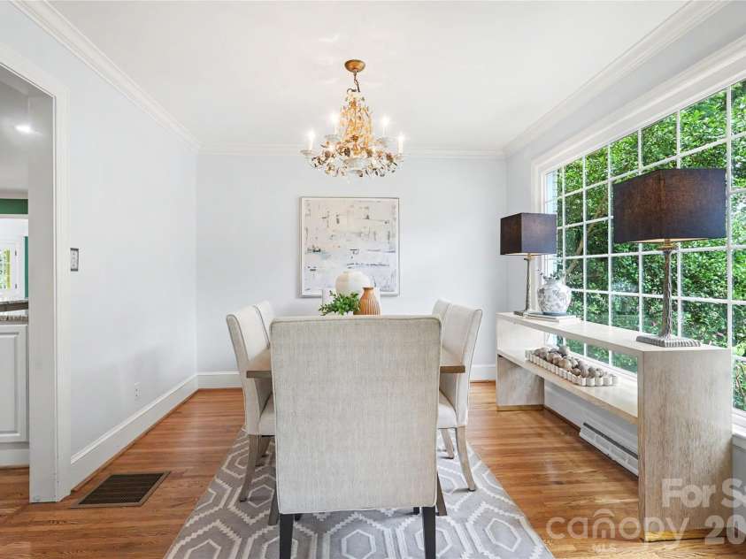 5420 Topping Place, Charlotte, NC 28209.  MLS# CAR4391903, YatesRealty ID 31421. 