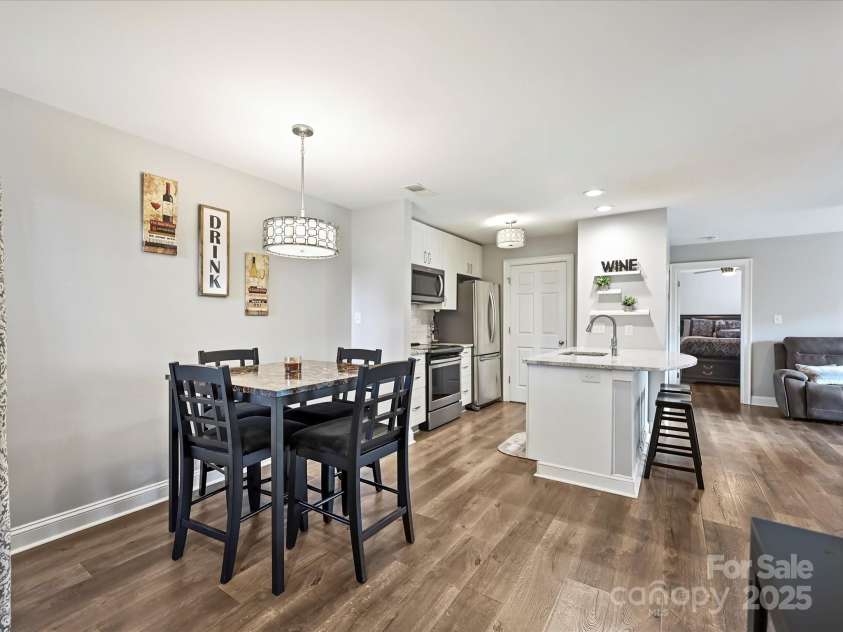 820 Hamiltons Harbor Drive, Lake Wylie, SC 29710.  MLS# CAR4284807, YatesRealty ID 31422. 