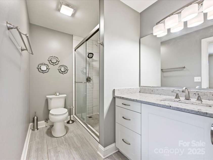 820 Hamiltons Harbor Drive, Lake Wylie, SC 29710.  MLS# CAR4284807, YatesRealty ID 31422. 