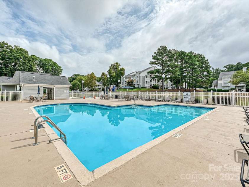 820 Hamiltons Harbor Drive, Lake Wylie, SC 29710.  MLS# CAR4284807, YatesRealty ID 31422. 