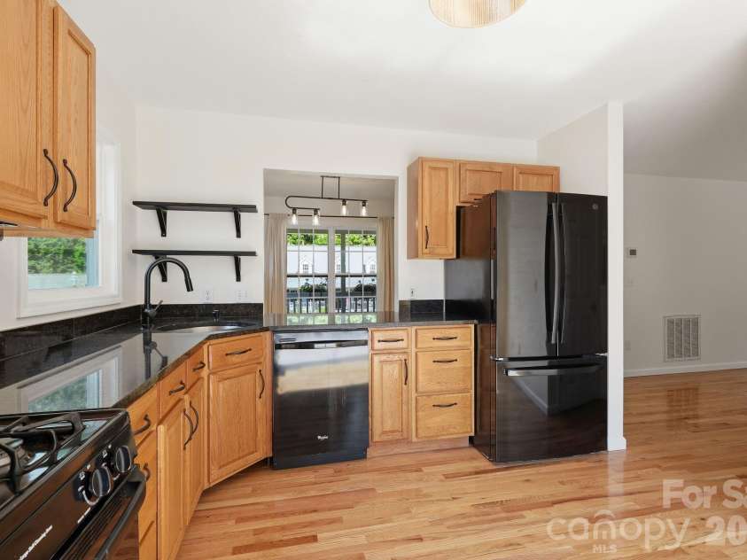 14 Grove Garden Avenue, Candler, NC 28715.  MLS# CAR4393185, YatesRealty ID 31425. 