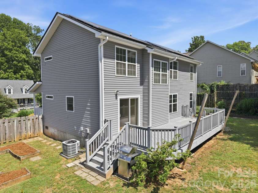 14 Grove Garden Avenue, Candler, NC 28715.  MLS# CAR4393185, YatesRealty ID 31425. 