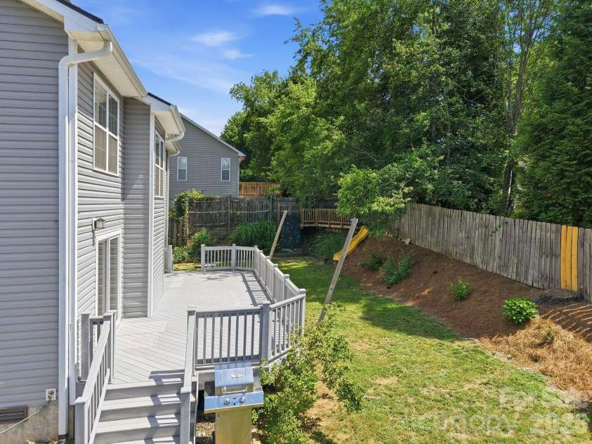 14 Grove Garden Avenue, Candler, NC 28715.  MLS# CAR4393185, YatesRealty ID 31425. 