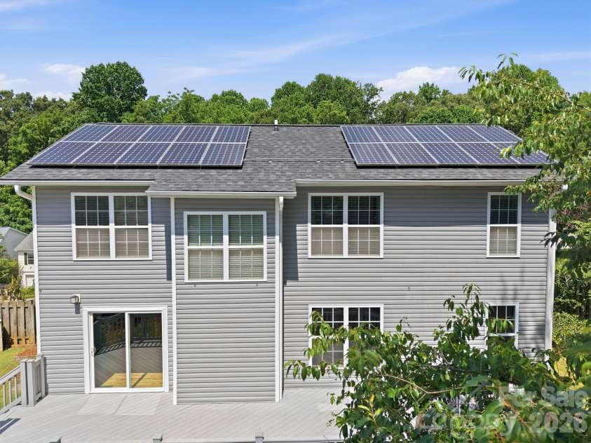 14 Grove Garden Avenue, Candler, NC 28715.  MLS# CAR4393185, YatesRealty ID 31425. 