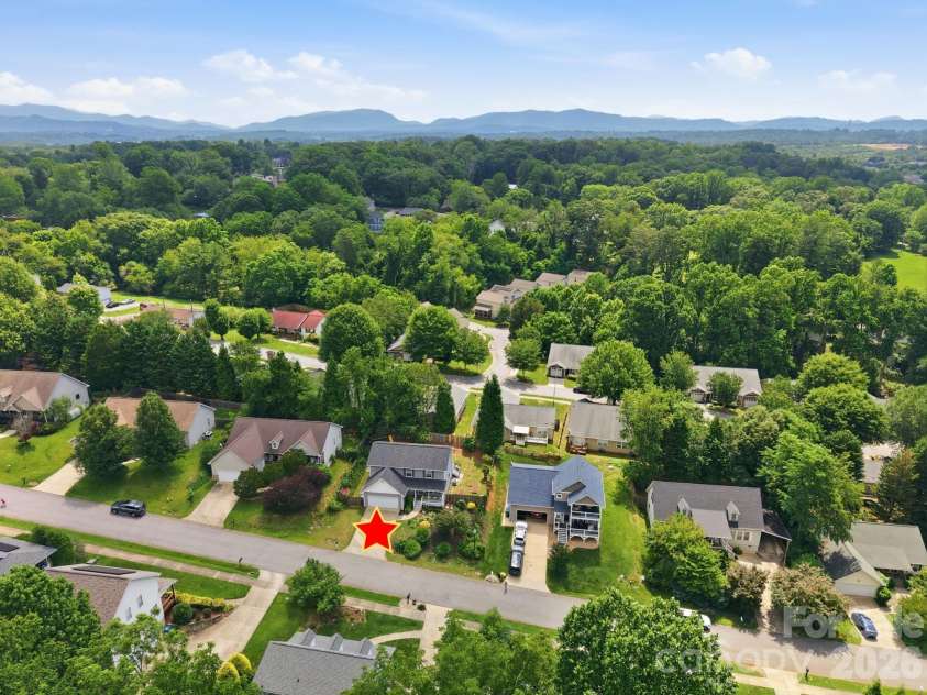14 Grove Garden Avenue, Candler, NC 28715.  MLS# CAR4393185, YatesRealty ID 31425. 