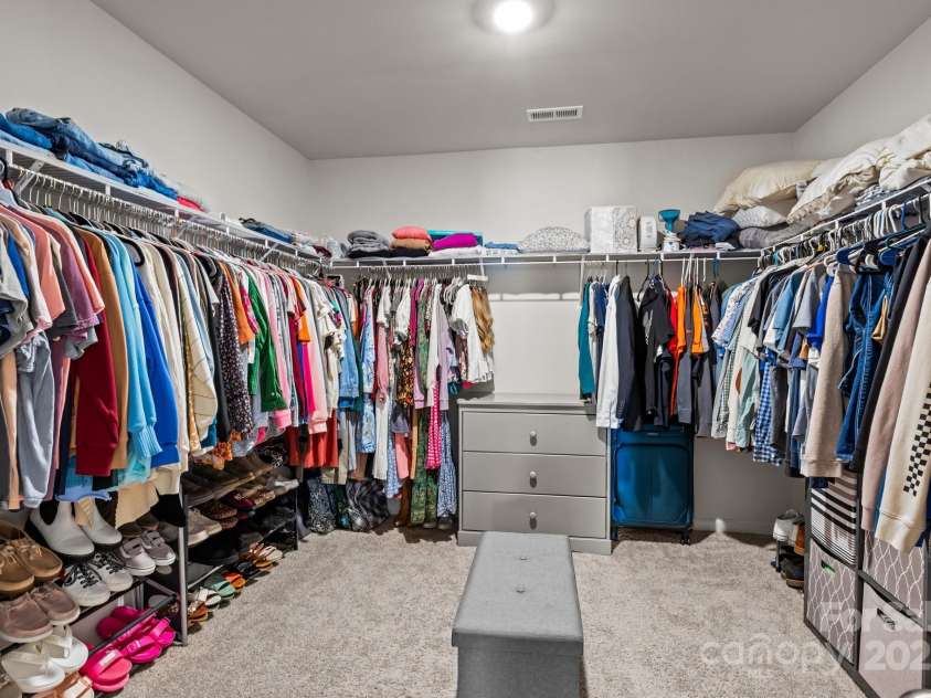 7172 Teague Drive, Gastonia, NC 28056.  MLS# CAR4280646, YatesRealty ID 31425. 