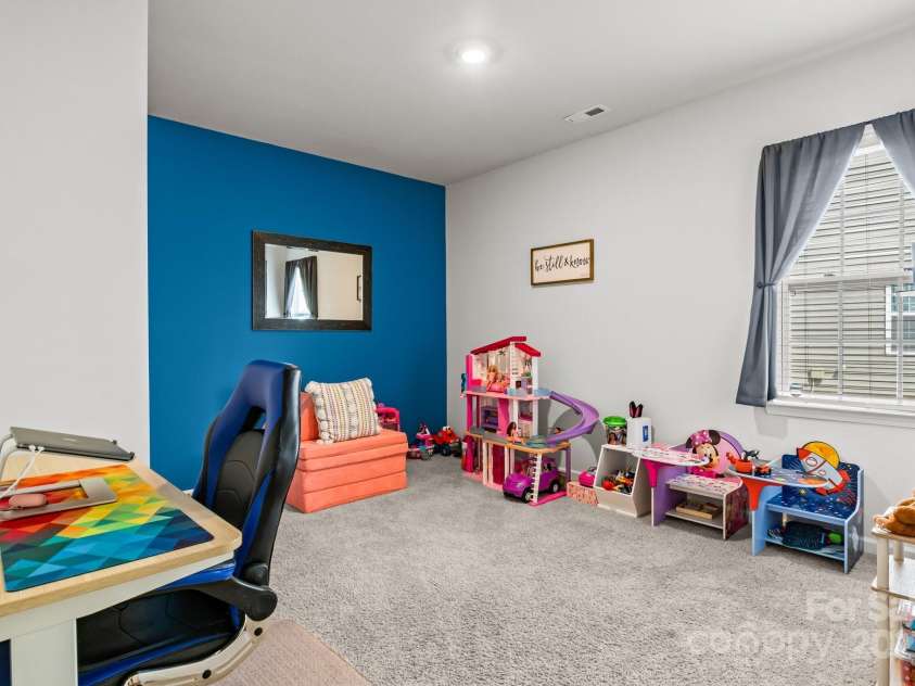 7172 Teague Drive, Gastonia, NC 28056.  MLS# CAR4280646, YatesRealty ID 31425. 