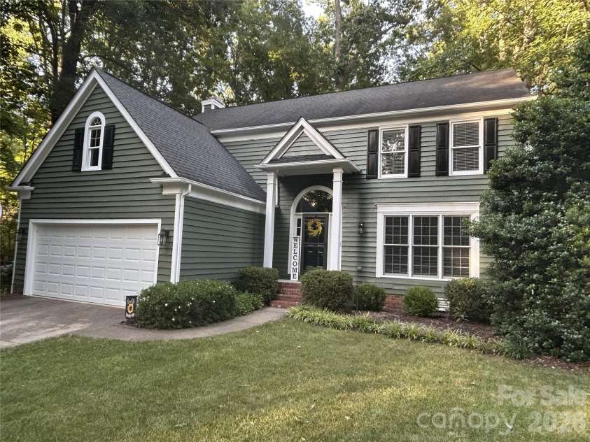 8717 Doe Path Lane, Huntersville, NC 28078.  MLS# CAR4395011, YatesRealty ID 31426. Welcome Home!