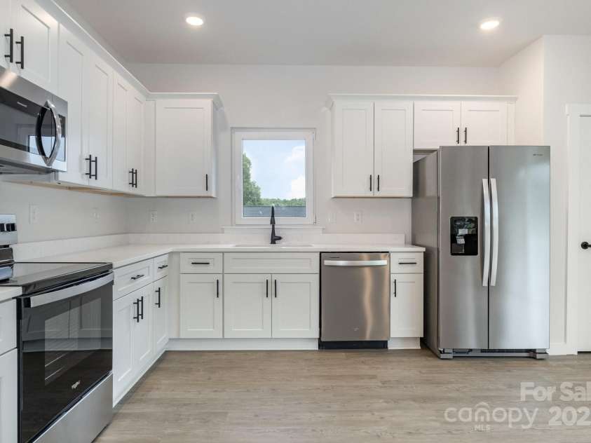 729 32nd Street, Conover, NC 28613.  MLS# CAR4285385, YatesRealty ID 31428. 