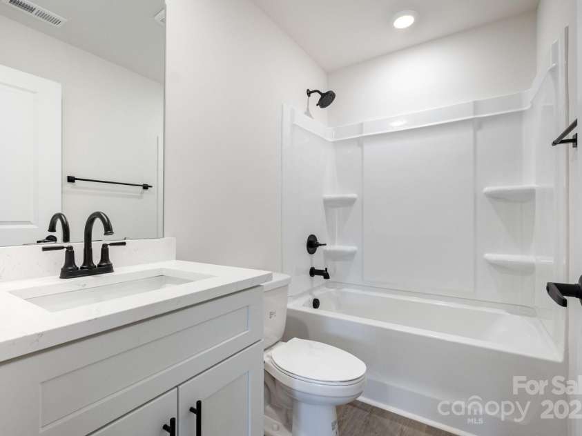 729 32nd Street, Conover, NC 28613.  MLS# CAR4285385, YatesRealty ID 31428. 