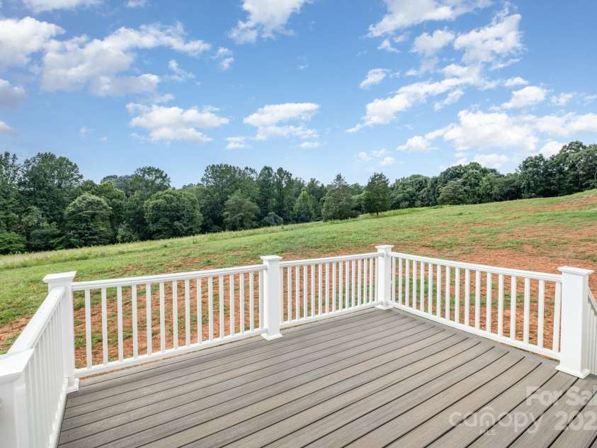 729 32nd Street, Conover, NC 28613.  MLS# CAR4285385, YatesRealty ID 31428. 