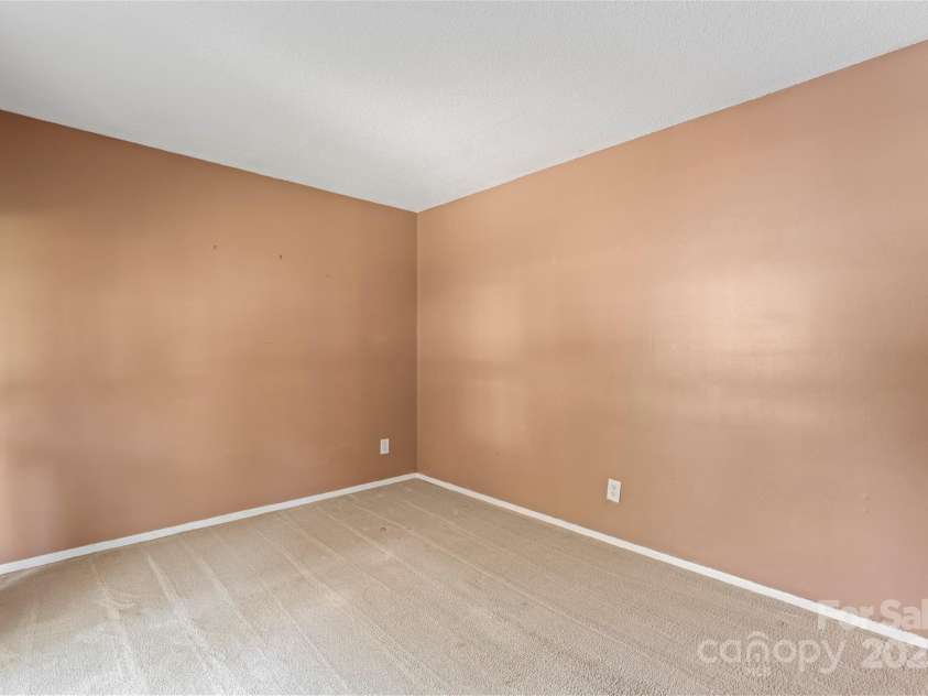2515 Alleghany Street, Charlotte, NC 28208.  MLS# CAR4286056, YatesRealty ID 31429. 