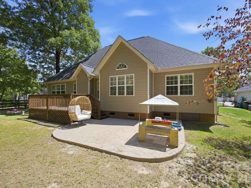 3208 Continental Drive, Monroe, NC 28110.  MLS# CAR4381775, YatesRealty ID 31429. 