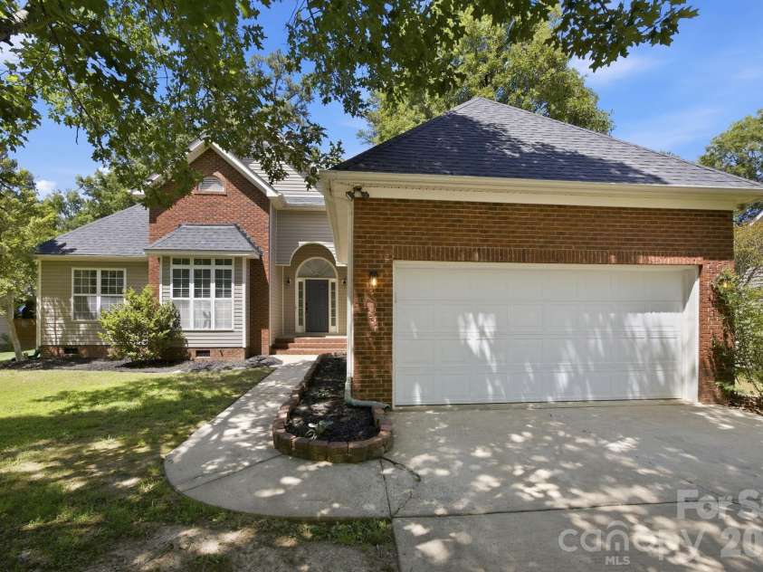 3208 Continental Drive, Monroe, NC 28110.  MLS# CAR4381775, YatesRealty ID 31429. 