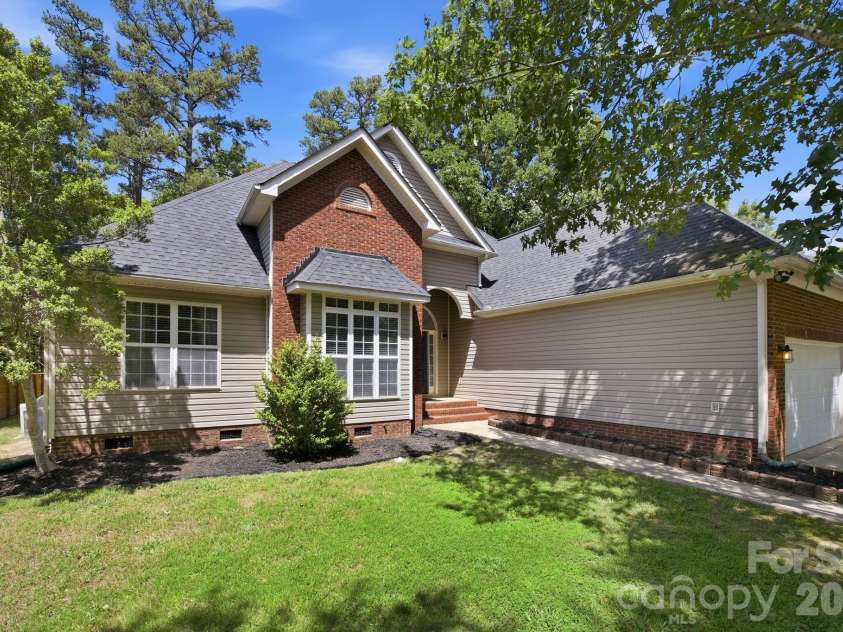 3208 Continental Drive, Monroe, NC 28110.  MLS# CAR4381775, YatesRealty ID 31429. 